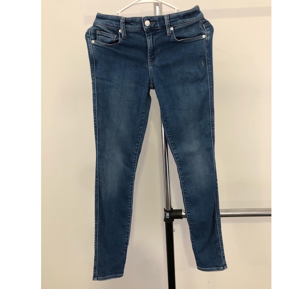 Must skinny jeans ✨